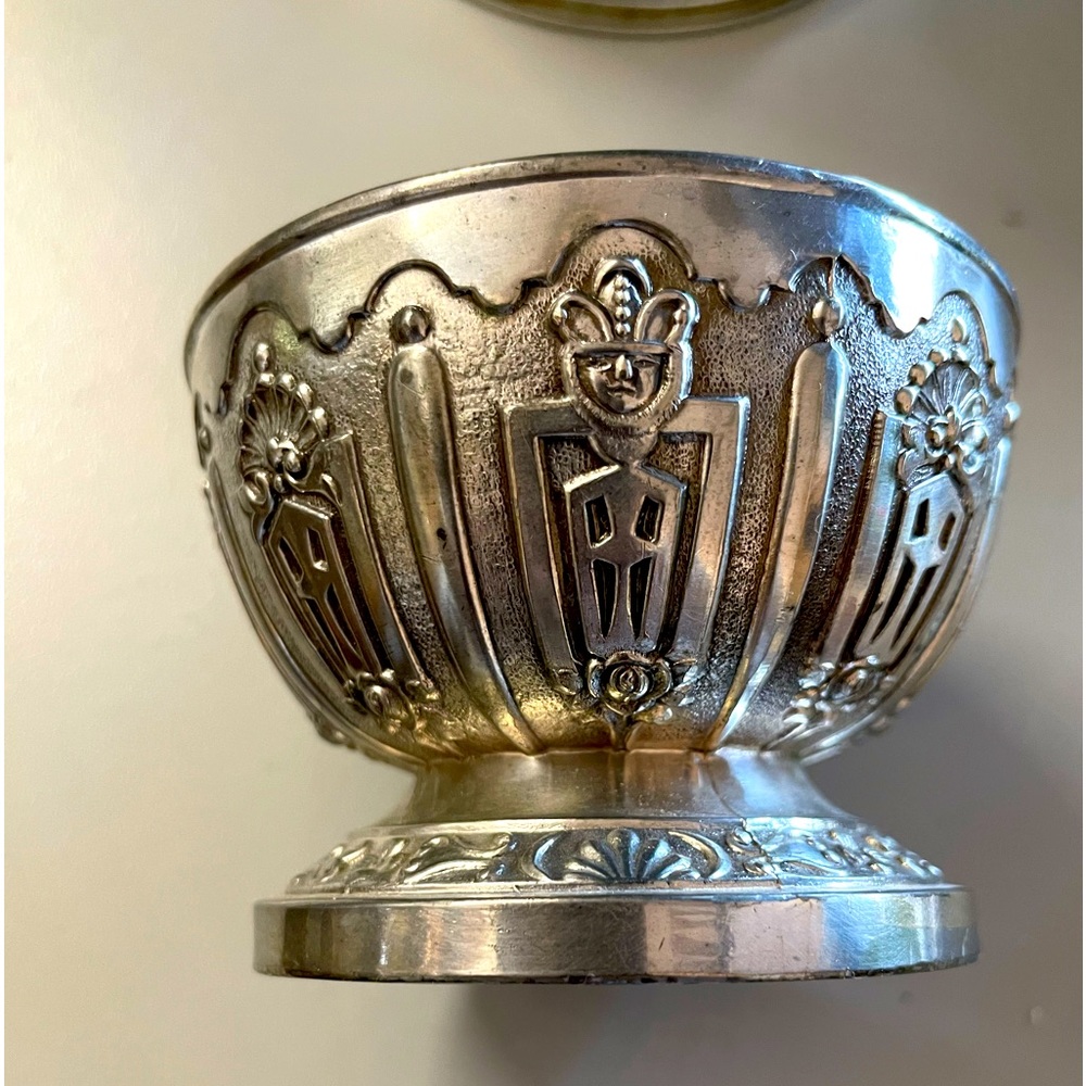 Corbell & Co Silver Plated Footed Catchalls Pair. Vintage, Antique. NeoClassical